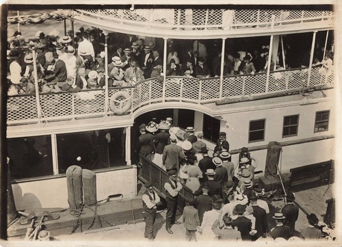 Paddle steamer boat - paddle, dock